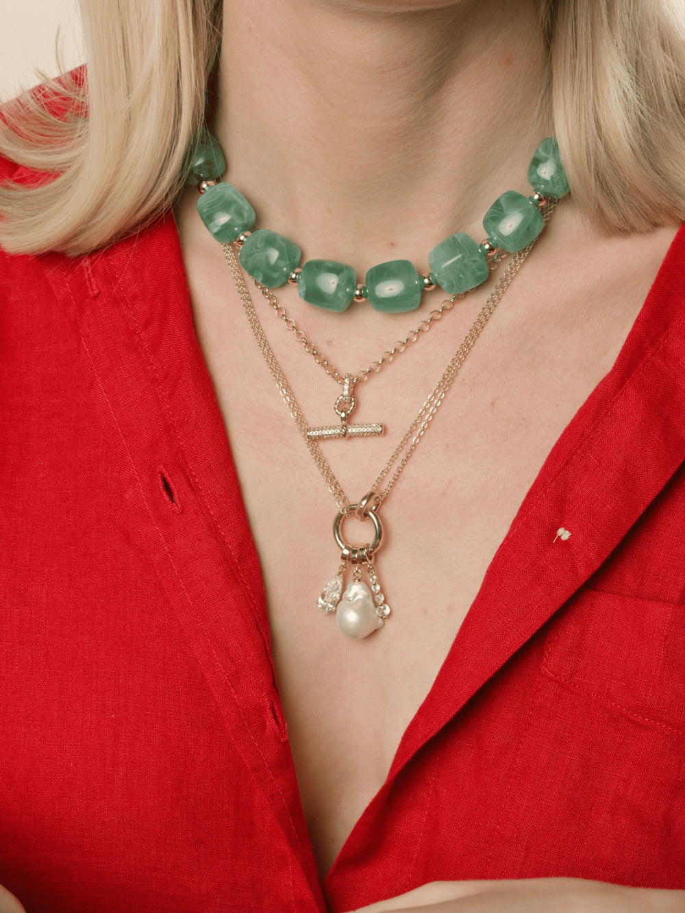 Jolie Teardrop Collar Pendant