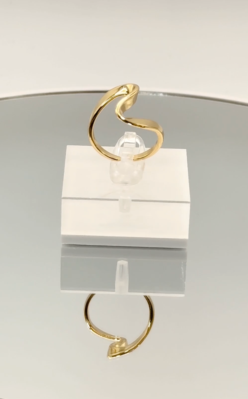 Lilah Wave Ring